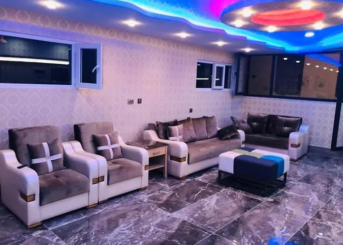 Oezguer Hotel Isiklar